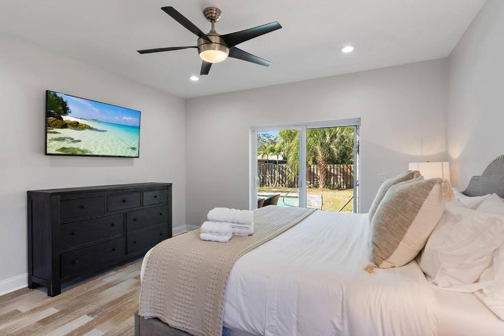 Florida Getaway With Backyard Pool Oasis Villa Sarasota Buitenkant foto